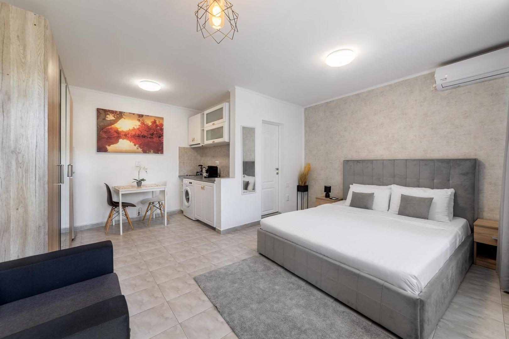 Downtown Victoria Studios By Citybookings Boekarest Buitenkant foto